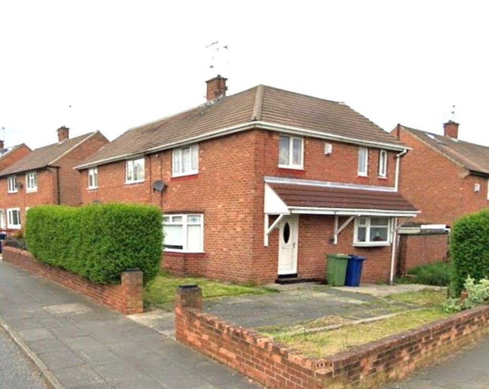Property photo 1 of 1