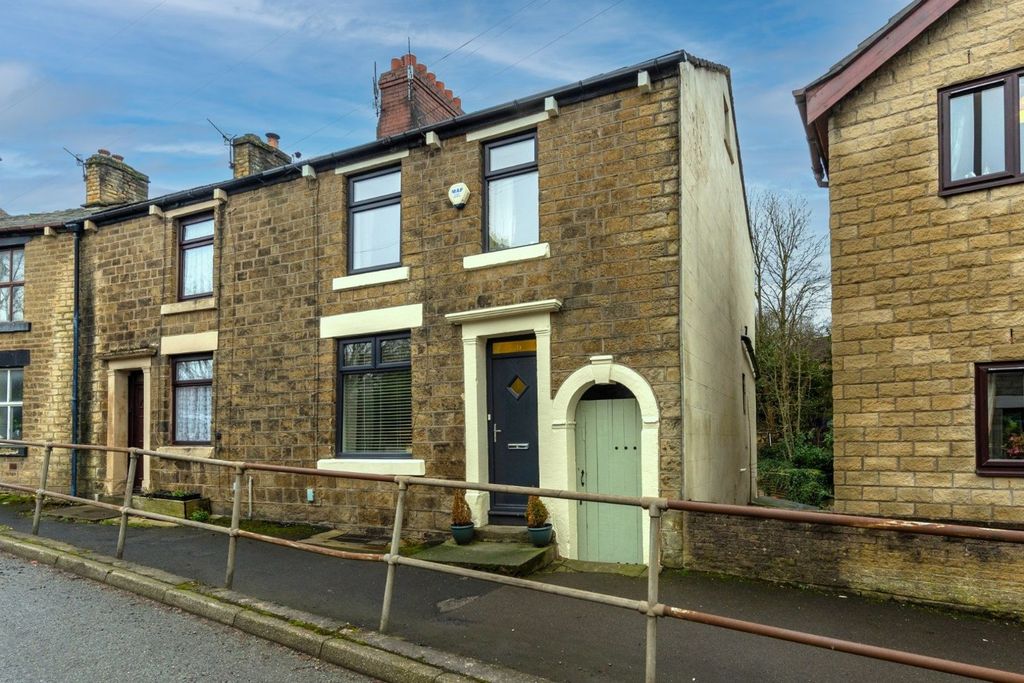 Property photo 3 of 21