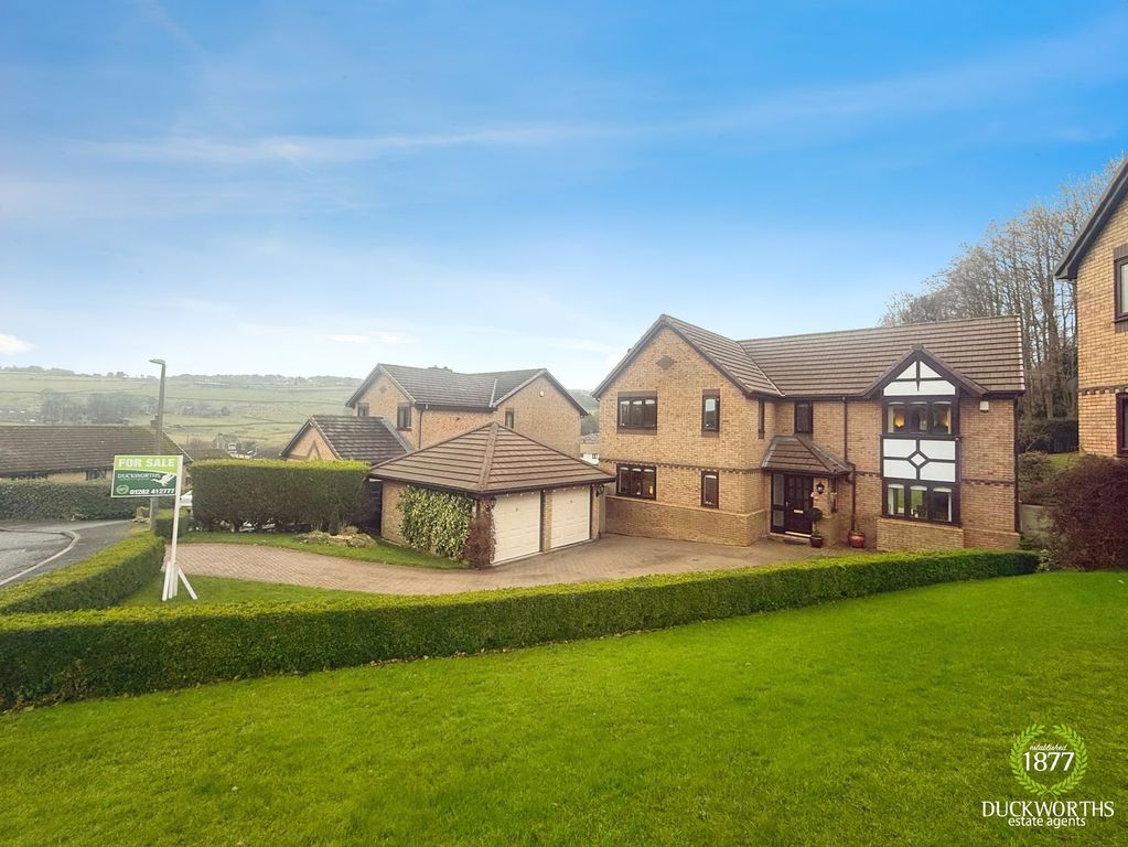 Property photo 1 of 53