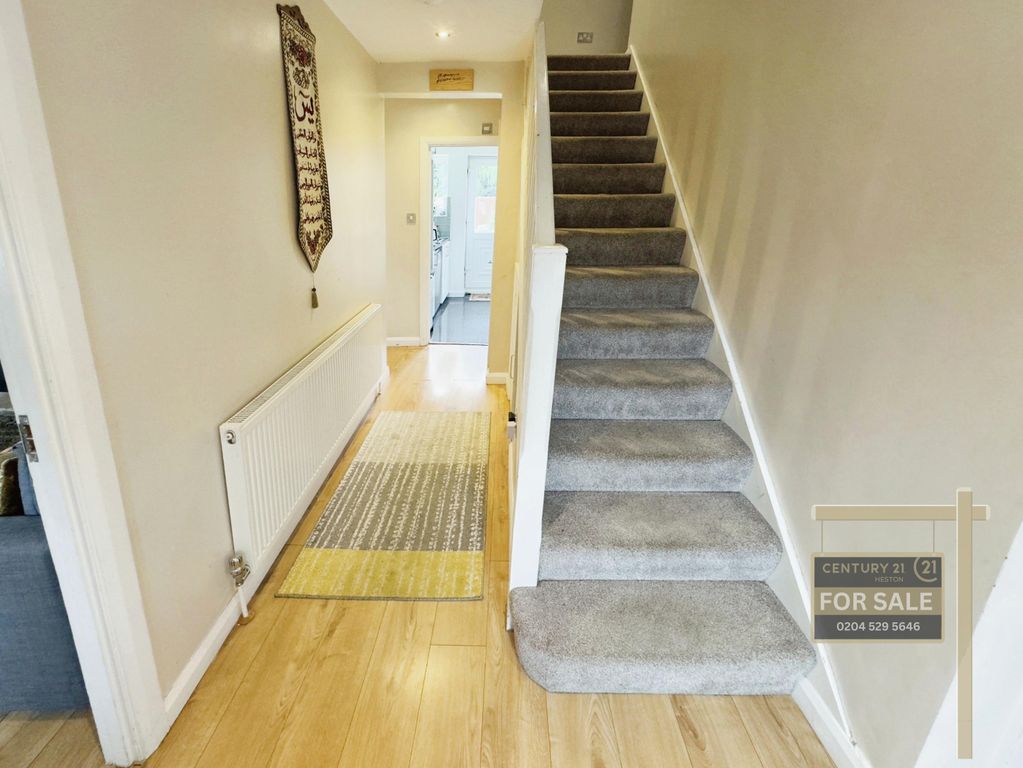 Property photo 2 of 23