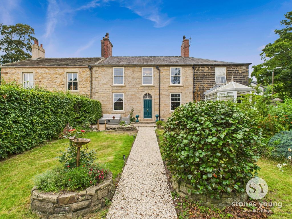 Property photo 1 of 31