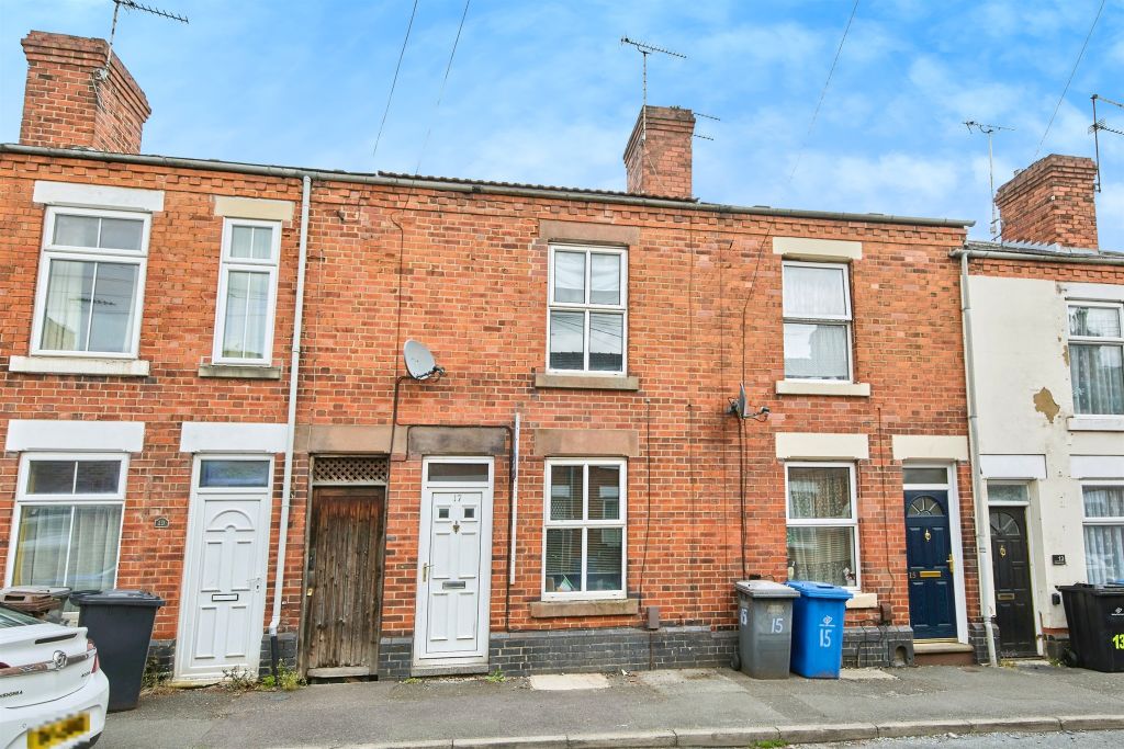 Property photo 1 of 17
