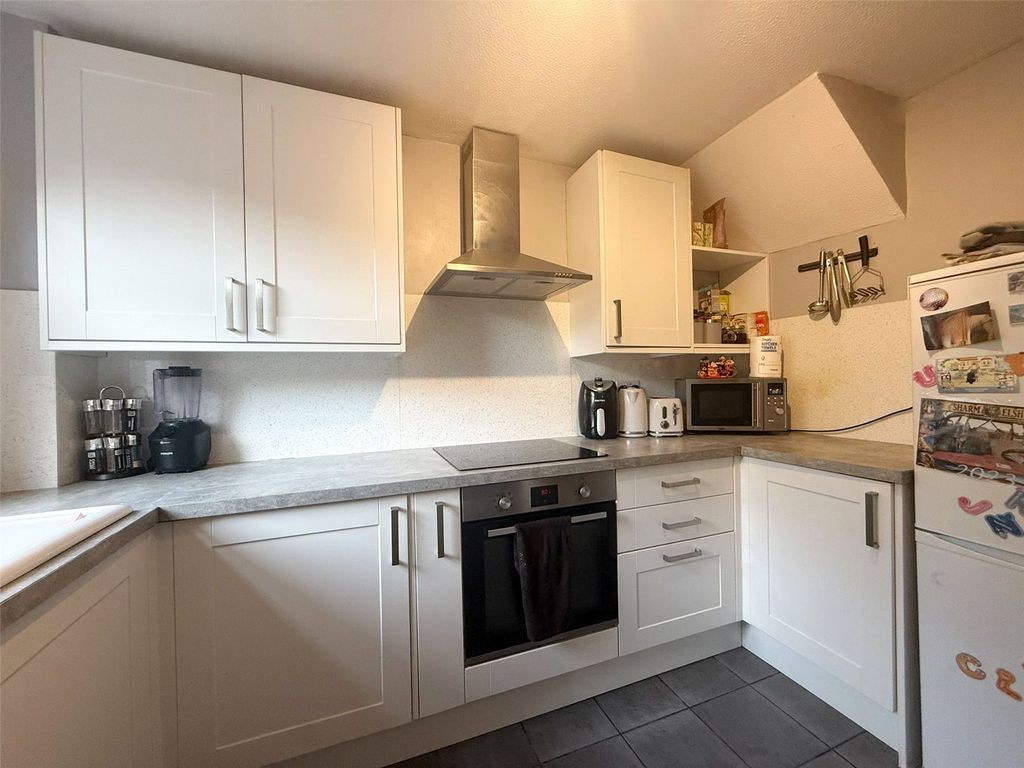 Property photo 3 of 18 Picture No. 12