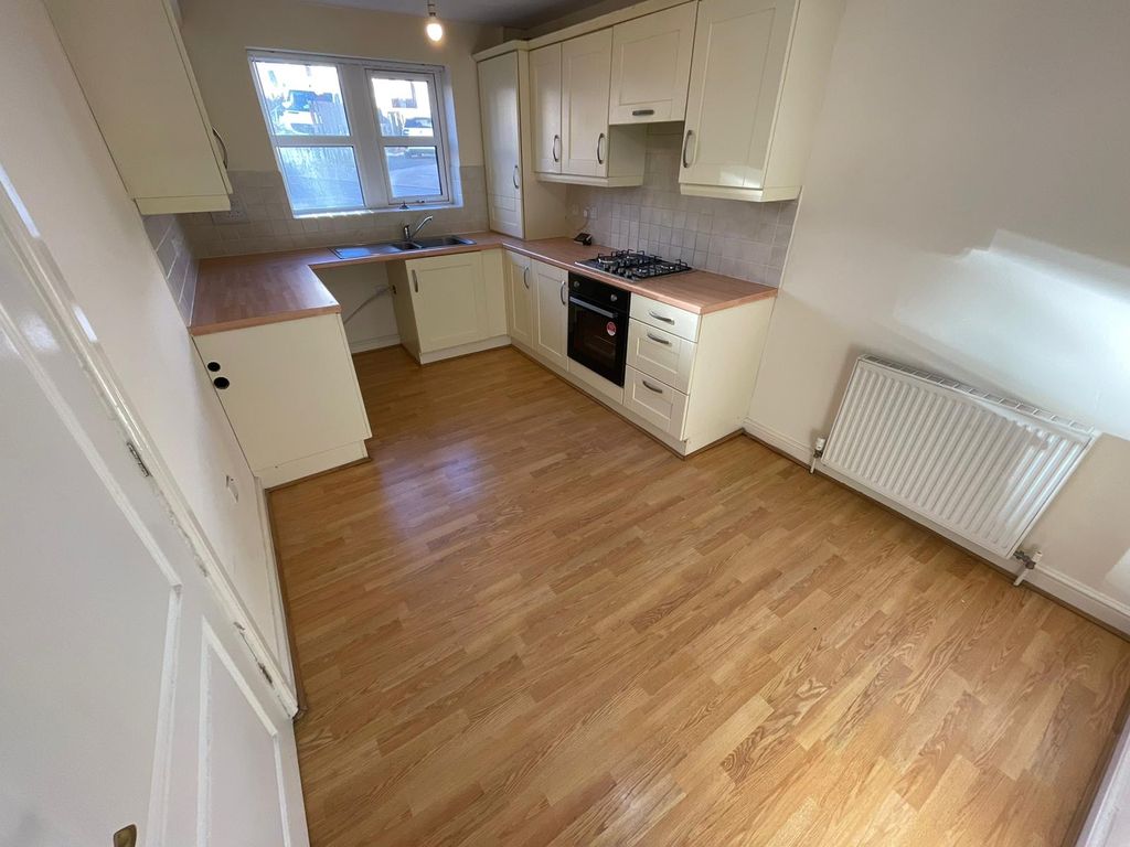 Property photo 3 of 12 0 General