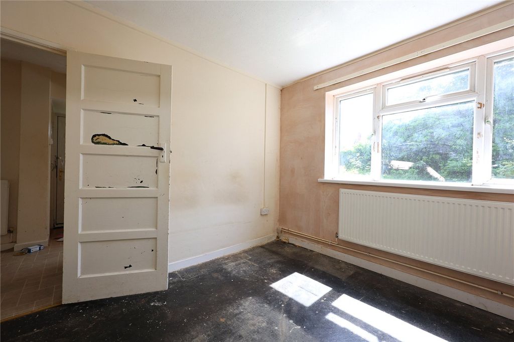 Property photo 3 of 14 Picture No. 02