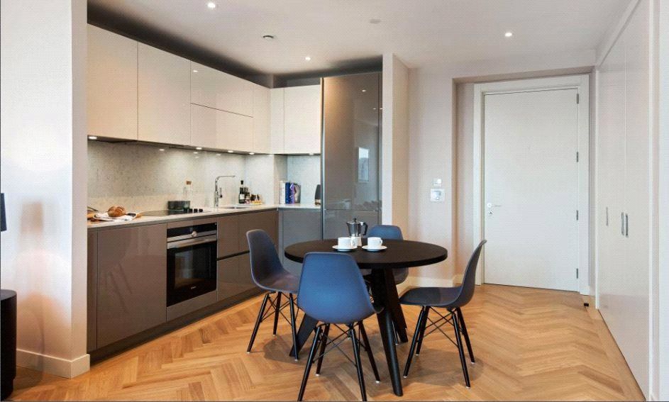 Property photo 1 of 6 Kitchen/ Dining