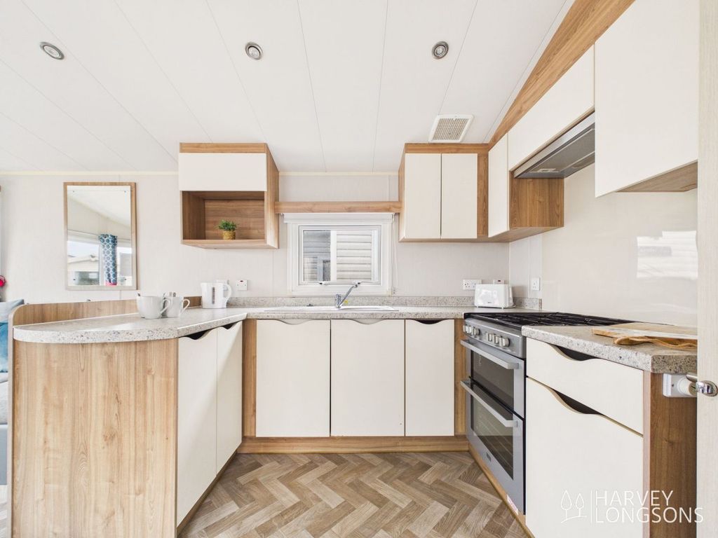 Property photo 1 of 11 Willerby Rio Gold Kitchen Lossiemouth Holiday Park