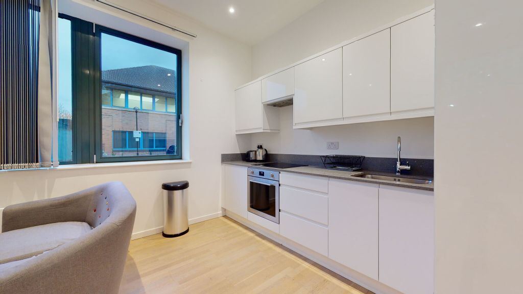 Property photo 2 of 12 Kitchen