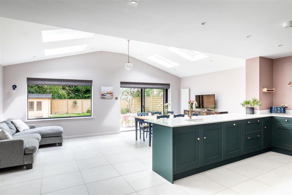 Property photo 2 of 29 Lovelace Drive-16.Jpg