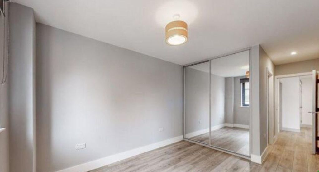 Additional image 5 of 10 bed flat for sale32 Apartments For Sale, Varis Court, Station Approach Road, Coulsdon CR5