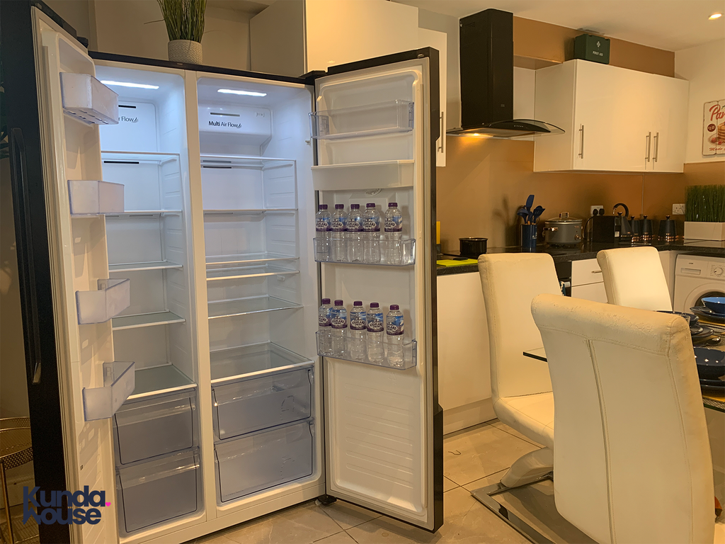 Property photo 2 of 6 Living Area