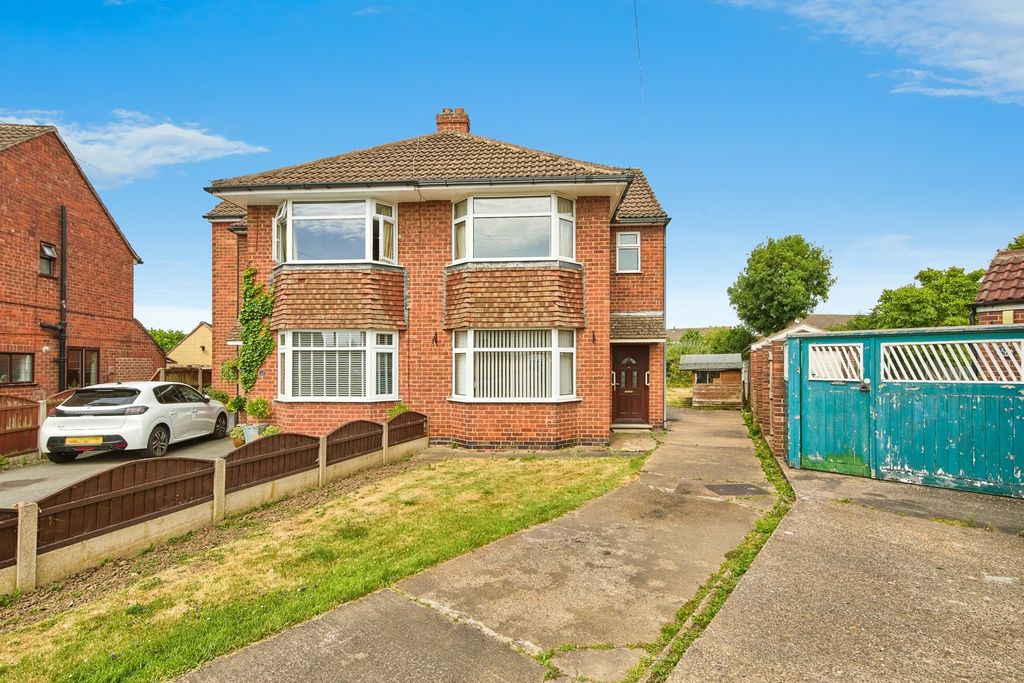 Property photo 1 of 16