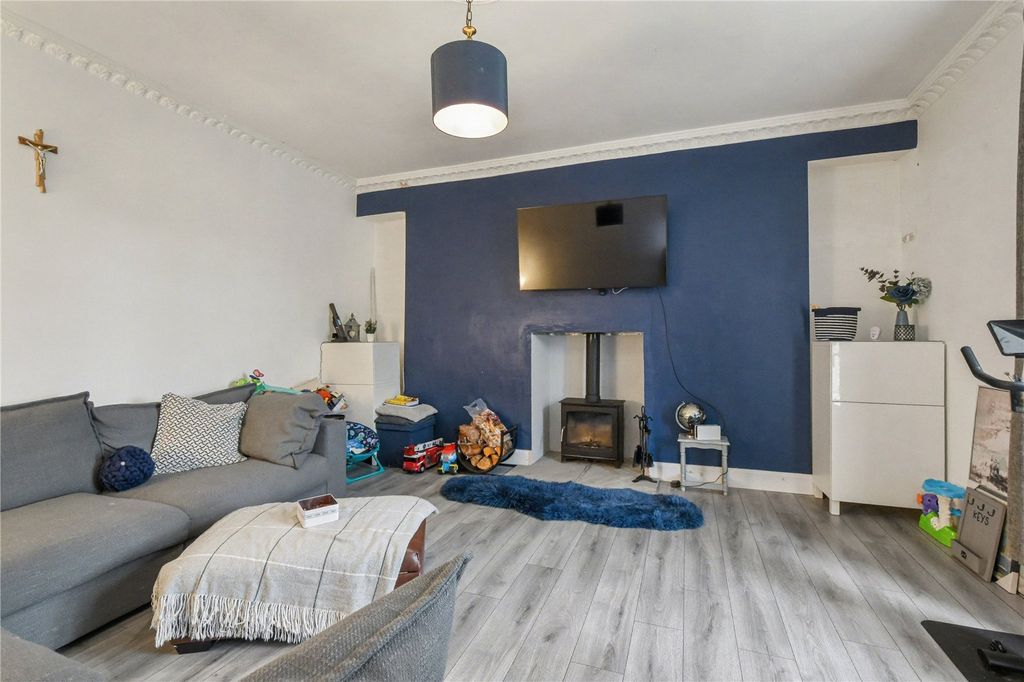 Property photo 2 of 11 Picture No. 03