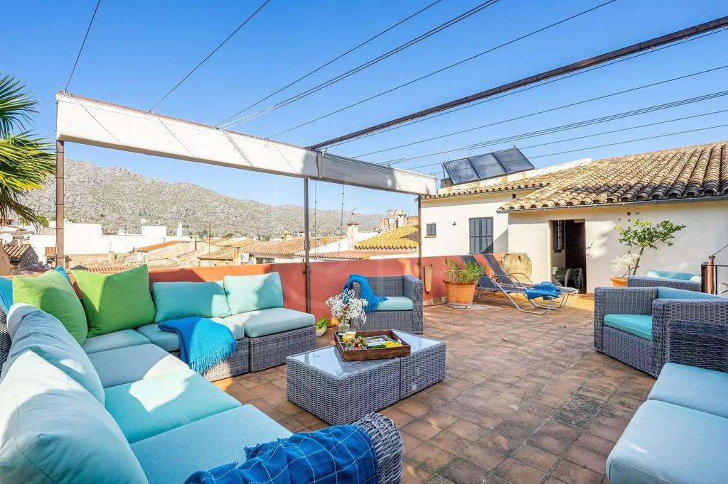 Property photo 2 of 10 Terrace