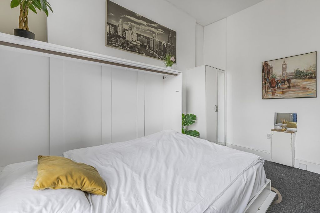 Property photo 3 of 7 Picture No. 05