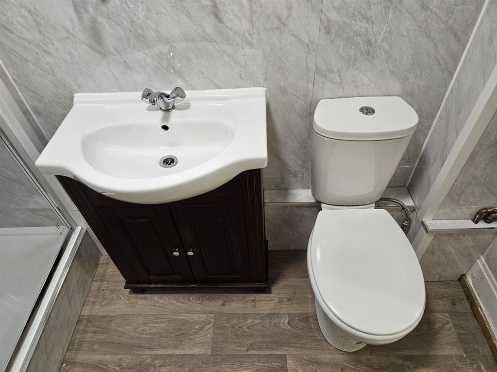 Additional image 13 of 1 bed property for saleGordon Crescent, Brierley Hill DY5