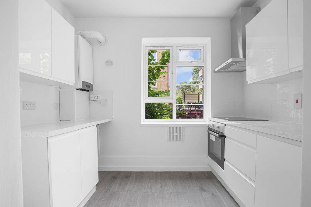 Property photo 1 of 18 Picture No. 03