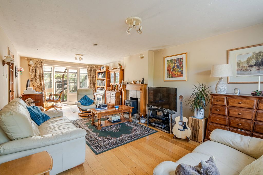 Property photo 3 of 15