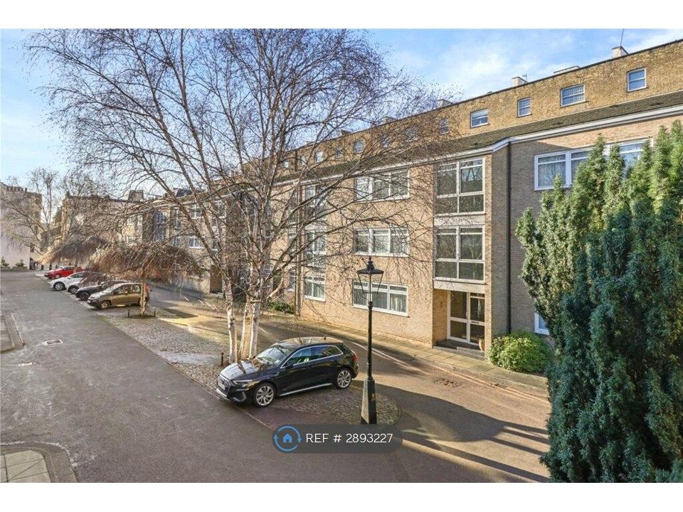 Property photo 1 of 17 Chester Close South Nw1