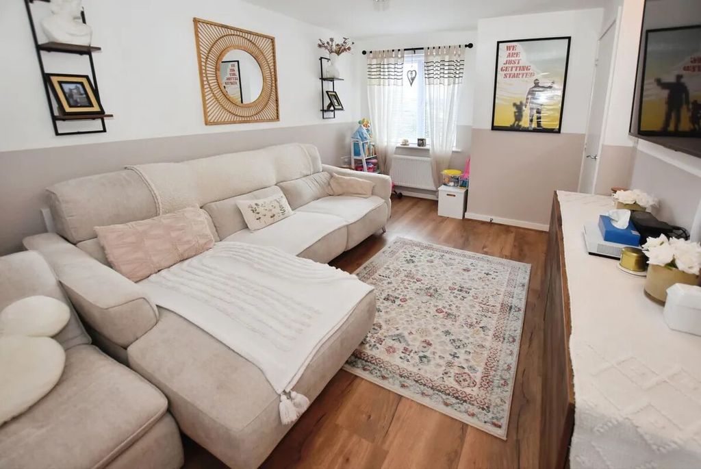 Property photo 2 of 10 Picture 2