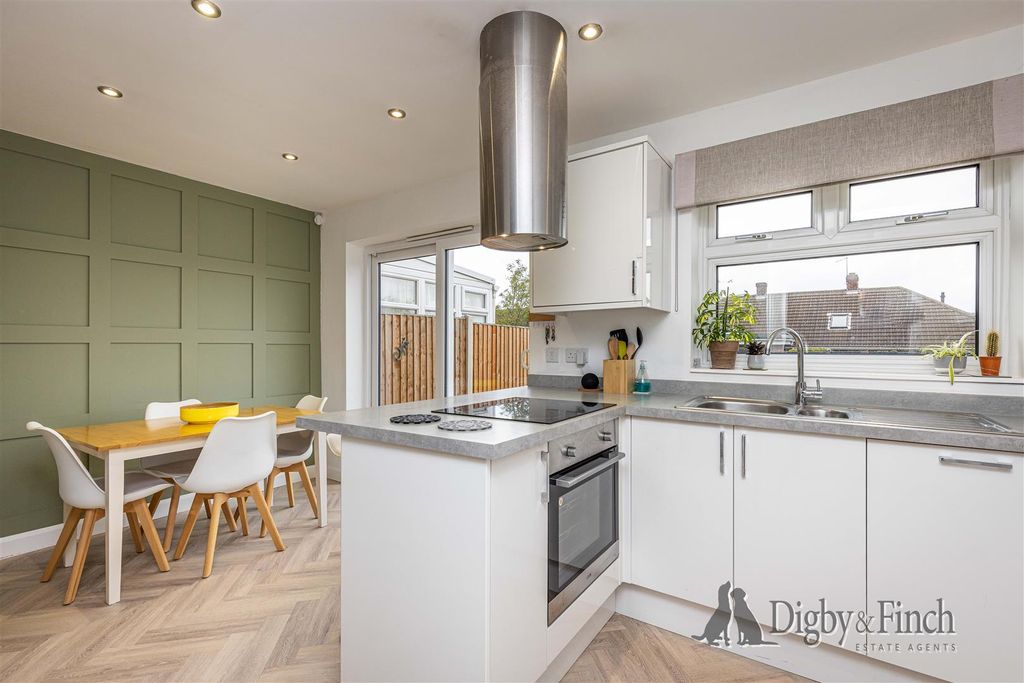 Property photo 2 of 18 2344Af~1.Jpg