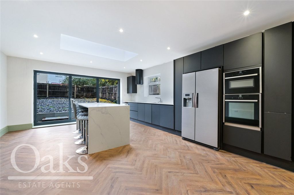 Property photo 1 of 12 Picture No. 04