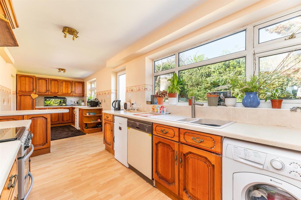 Additional image 13 of 4 bed property for saleSt. Davids Road, Otley LS21