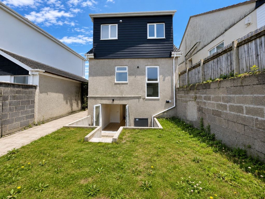 Property photo 2 of 12 Picture No. 15