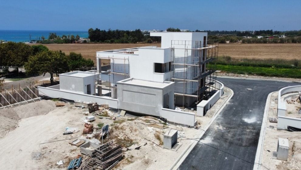 Property photo 2 of 19