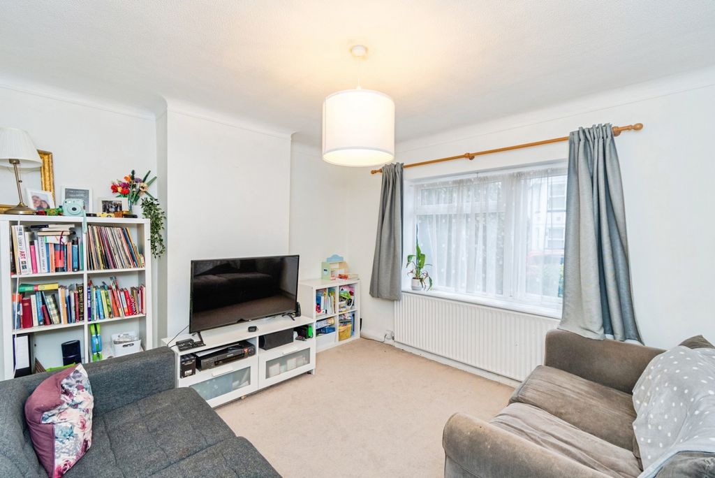 Property photo 2 of 17 Pbox-Img.Jpg