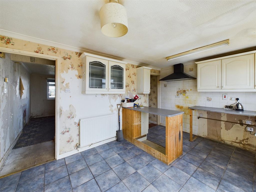 Property photo 3 of 12 Kitchen/Diner