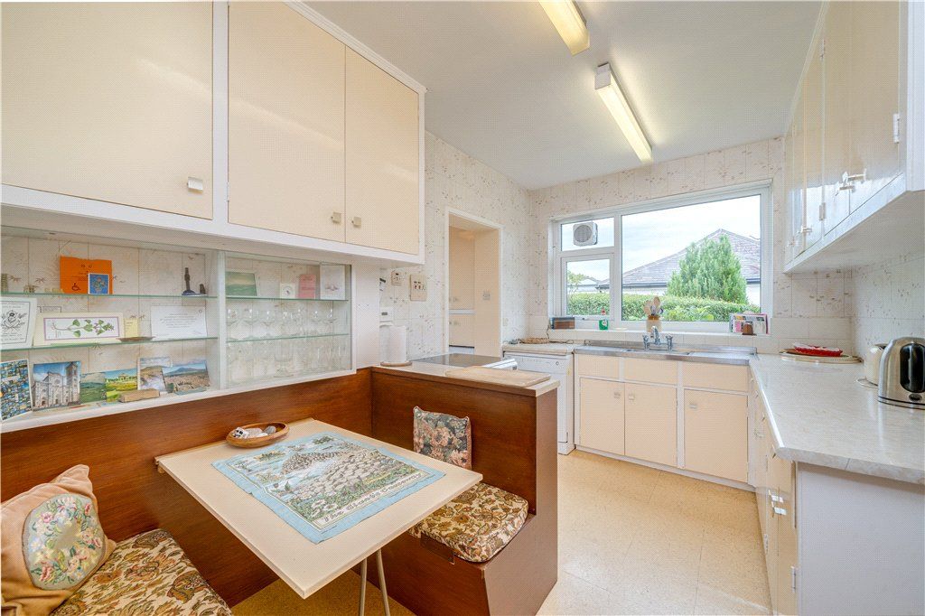 Property photo 3 of 12 Kitchen