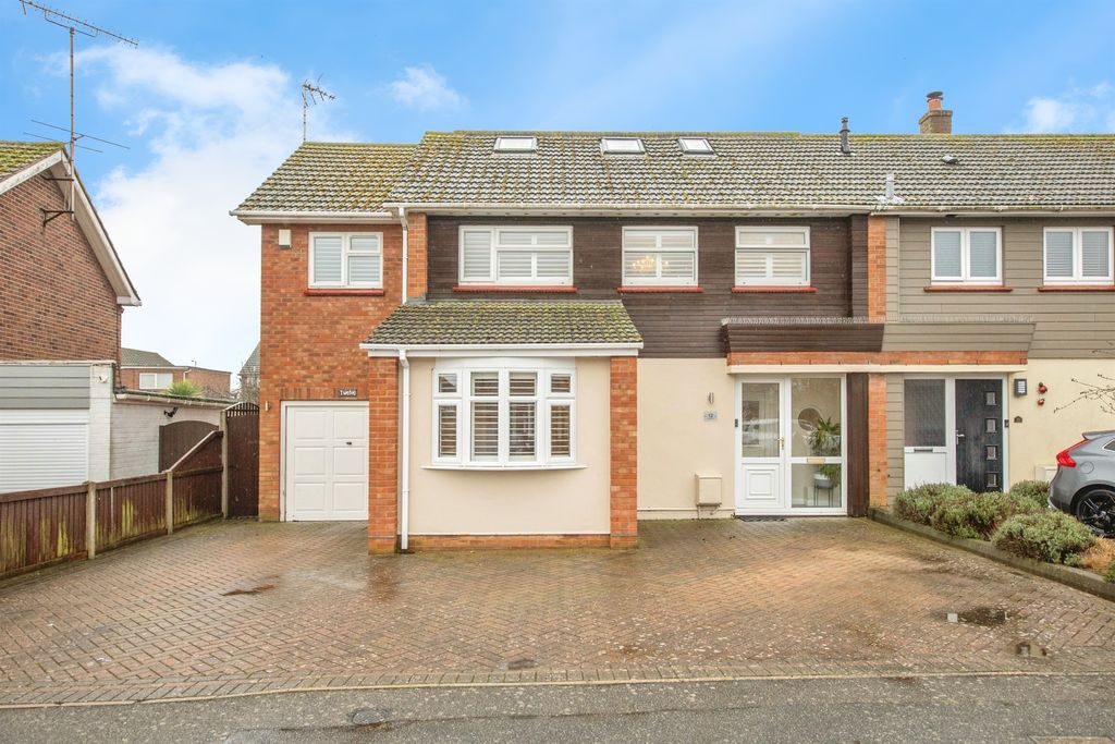 Additional image 22 of 5 bed semi-detached house for saleGordon Way, Harwich CO12