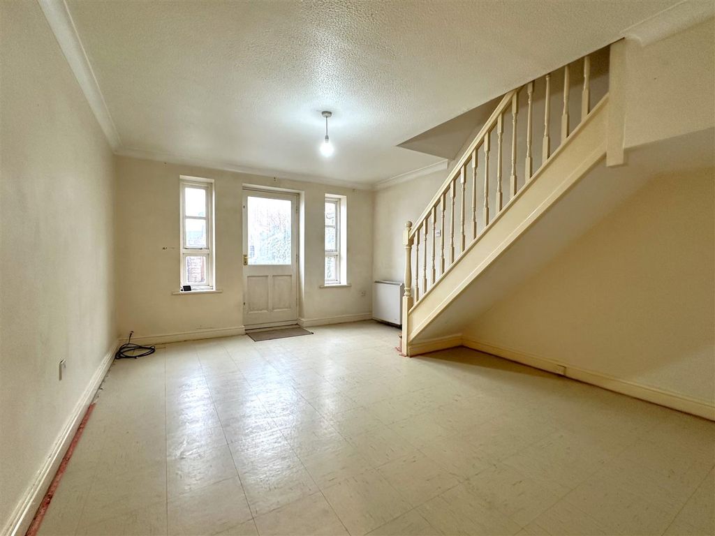 Property photo 2 of 13 Large Lounge/Diner 768