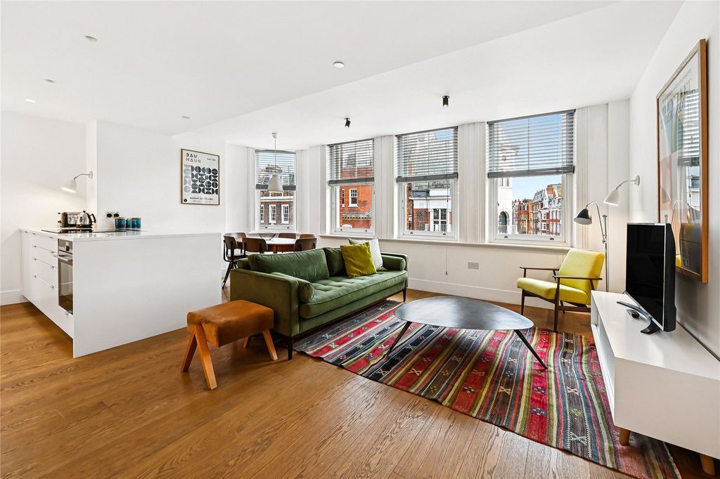 Property photo 1 of 15 Open Plan Kitchen/R