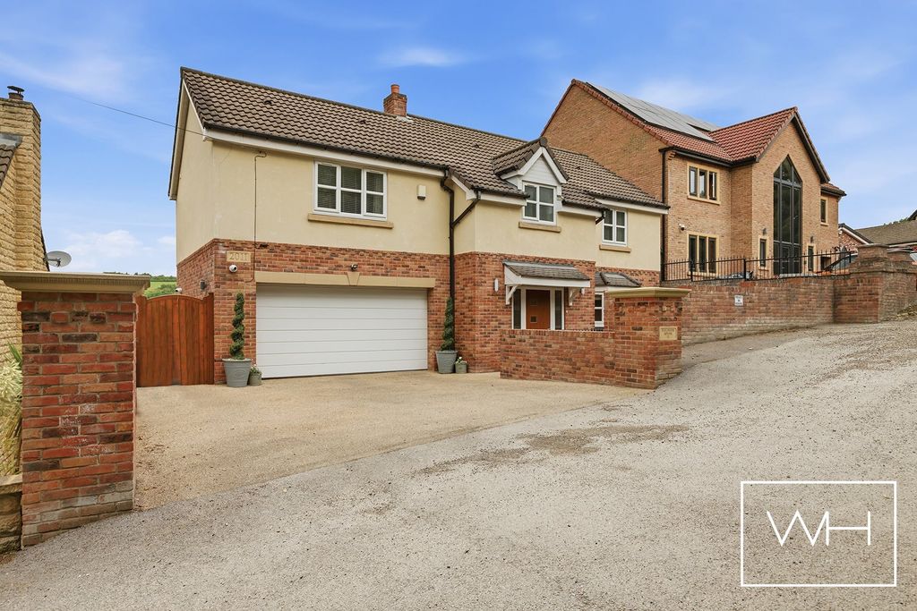 Property photo 1 of 20 12 Windgate Hill, Conisbrough 04
