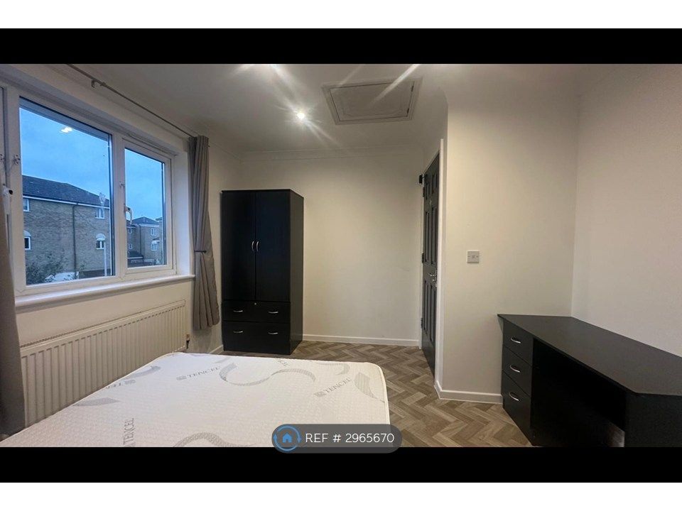 Property photo 3 of 3