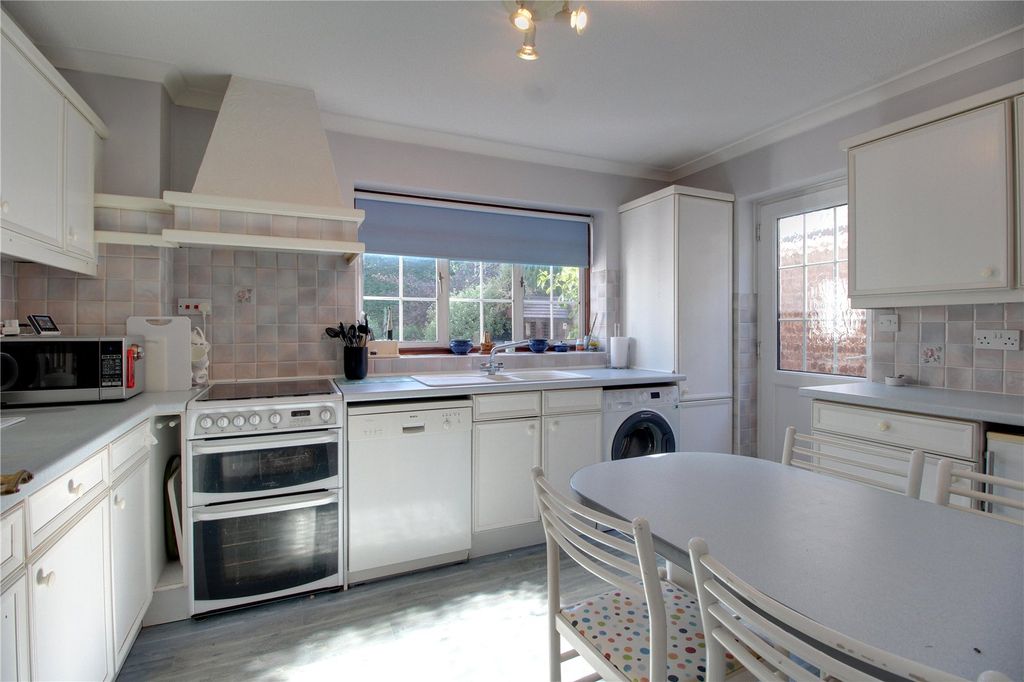 Property photo 2 of 14 Picture No. 03