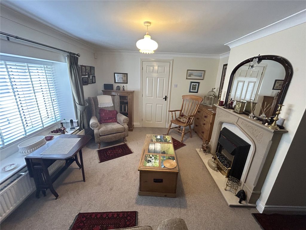 Property photo 2 of 14 Picture No. 04