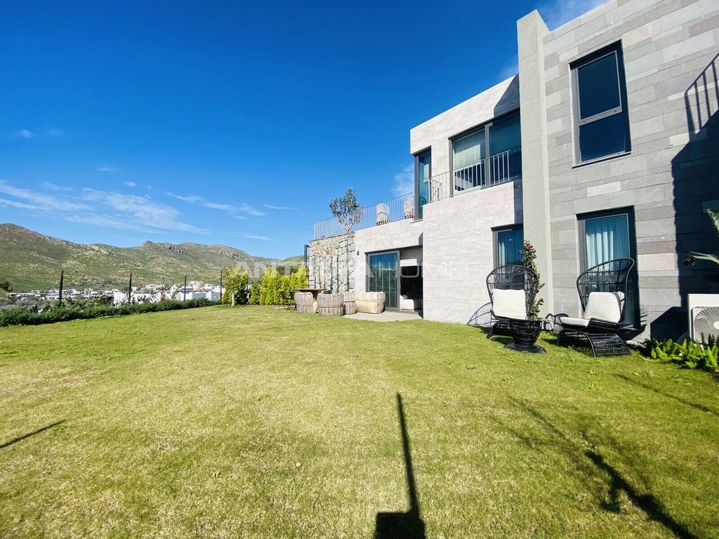 Property photo 3 of 37