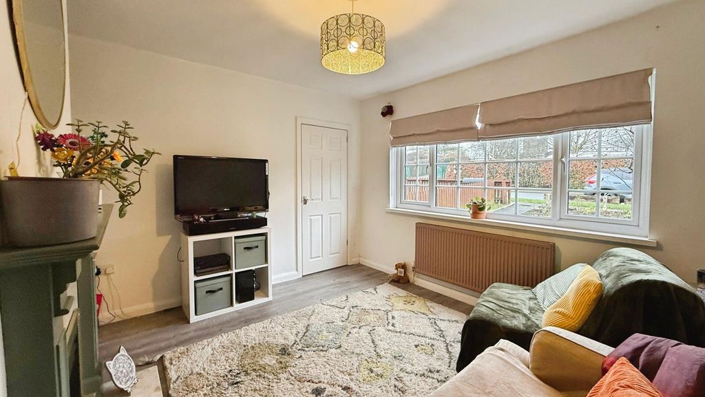 Property photo 3 of 23 Living Room