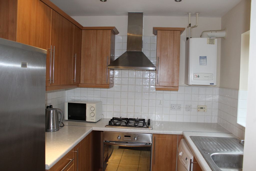 Property photo 2 of 6