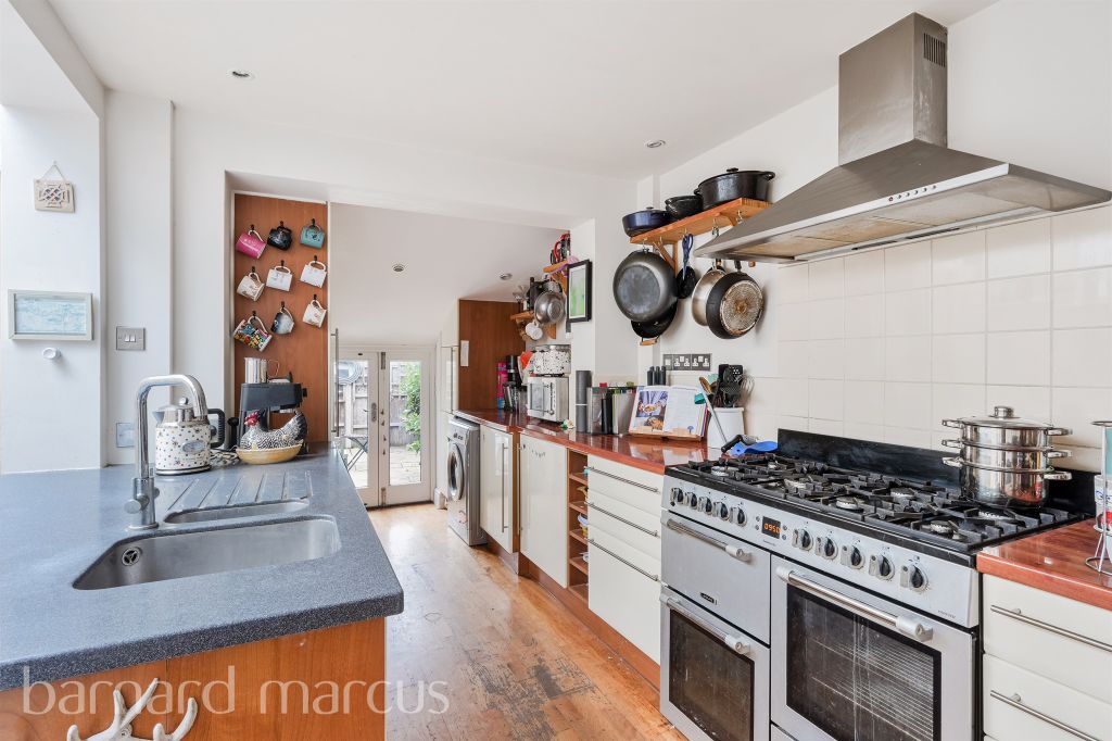 Property photo 3 of 8