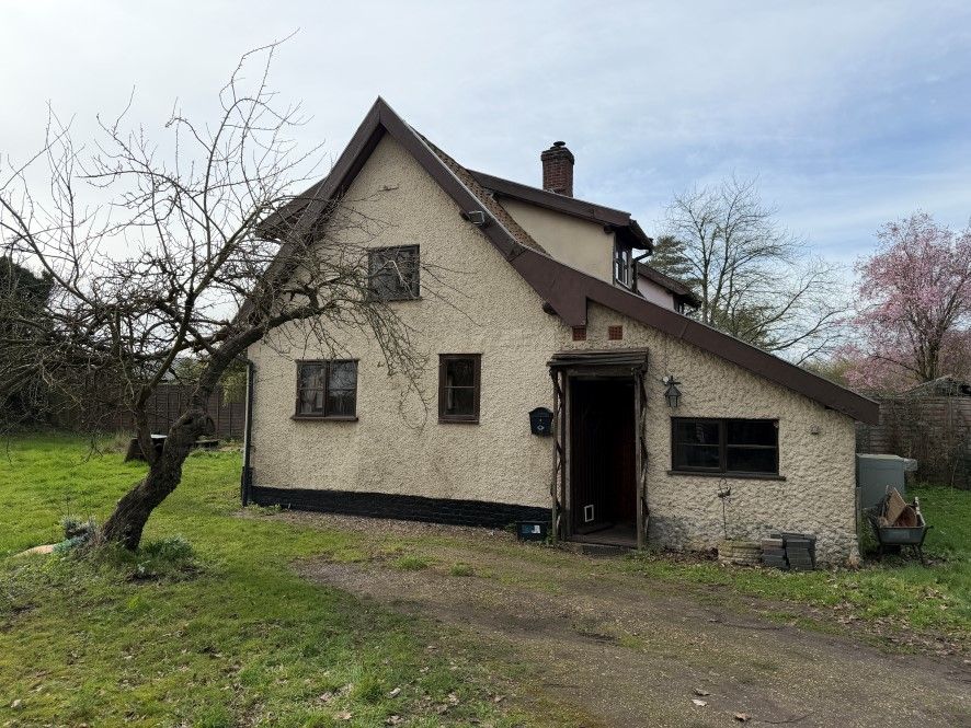 Property photo 2 of 23