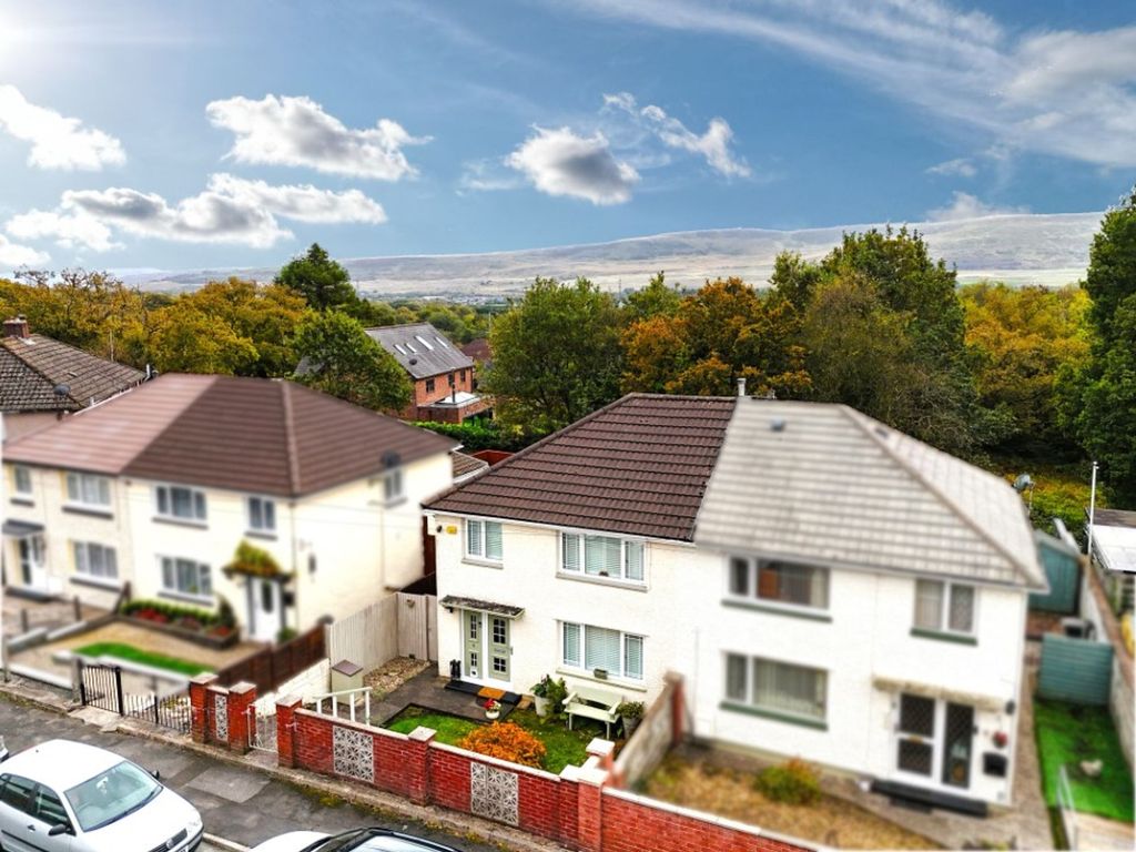 Property photo 1 of 33