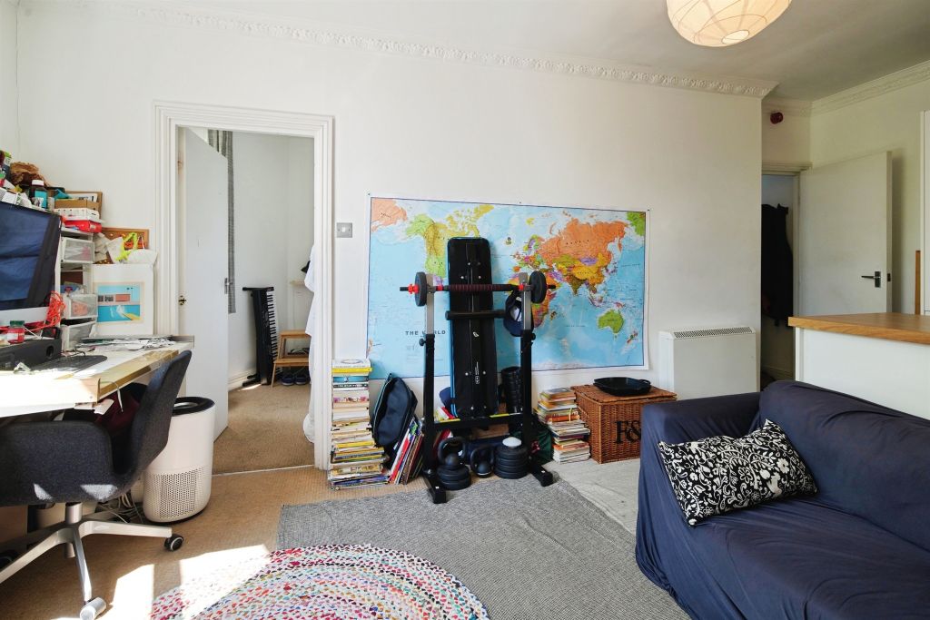 Property photo 3 of 8