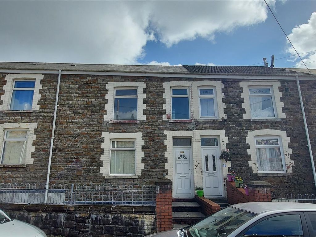 Property photo 1 of 3