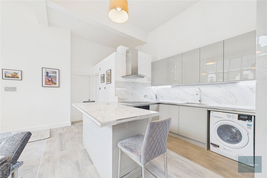 Property photo 3 of 12 Picture No. 19