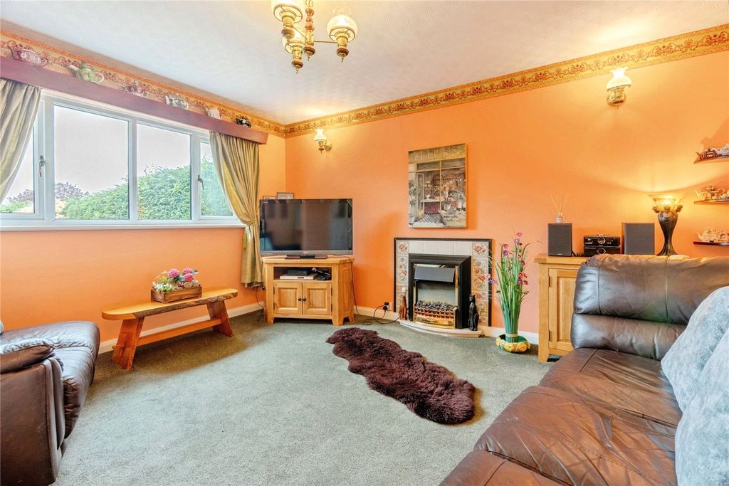 Property photo 3 of 20 Picture No. 21