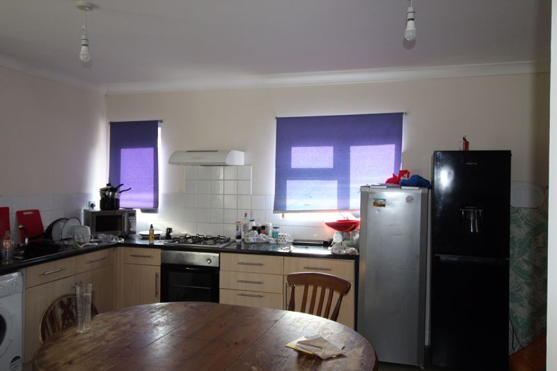 Property photo 2 of 8 Photo 6